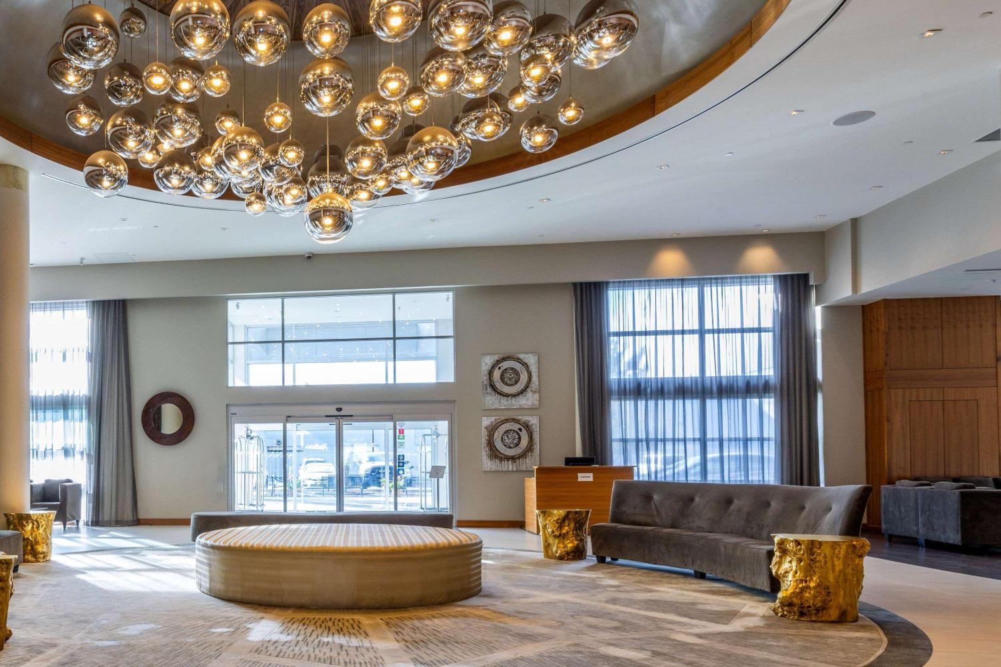 Radisson Hotel & Conference Centre Calgary Airport Exteriér fotografie